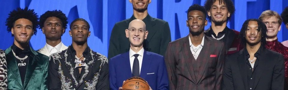 独行侠弗拉格获诺维茨基赞誉，全能新星助力独行侠新赛季挑战湖人西部霸主